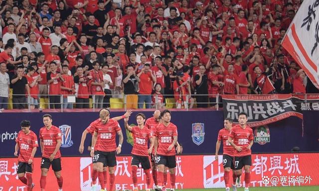 开元棋牌-中超比赛回顾：激烈角逐之后，强队实现逆袭(中超比赛日程安排)