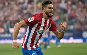 开元棋牌-马德里竞技中场球员在比赛中突破对方防线犯规吗