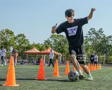 足球训练营精英汇聚，技压群雄谁能斩获头筹的简单介绍